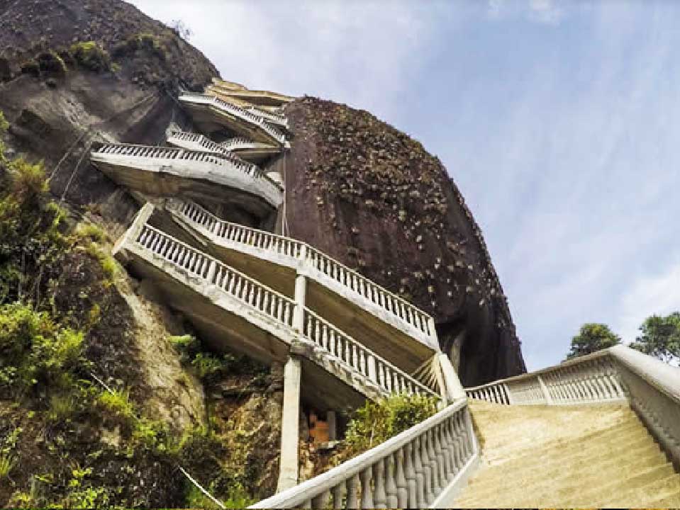 Guatape-Antioquia-Colombia13