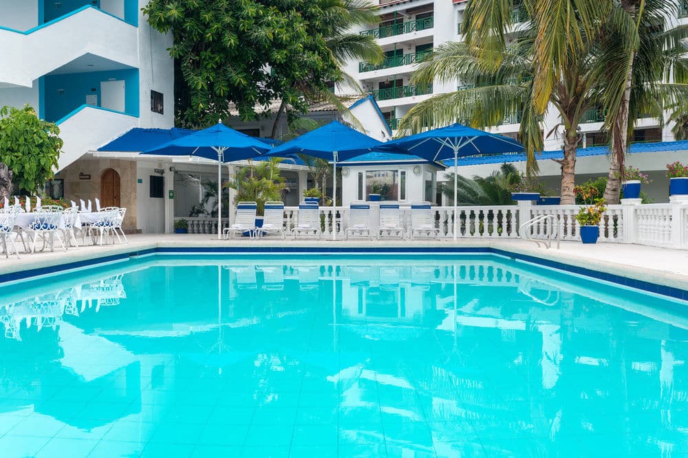 Hotel-El-Dorado-Piscina-1-San-Andres