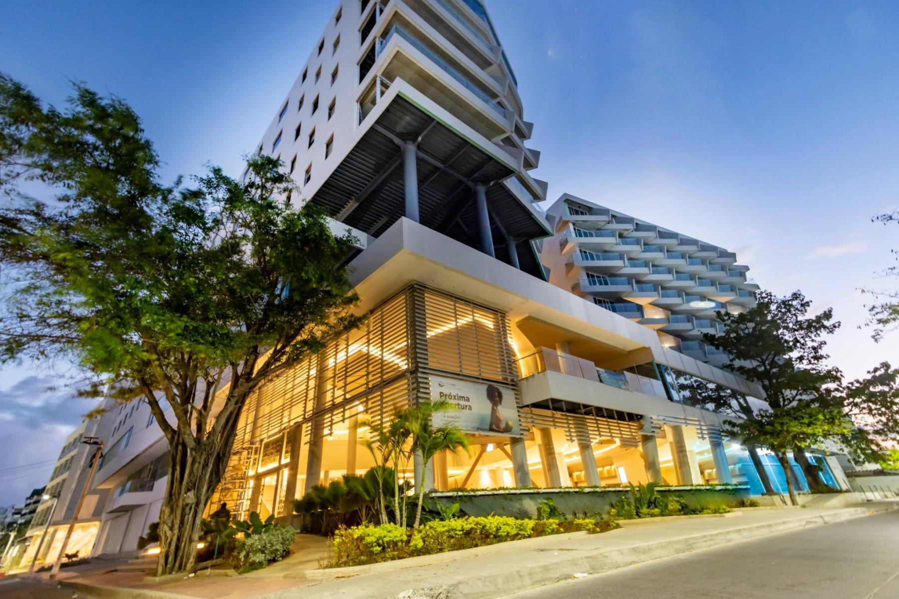 Hotel-Gran-Sirenis-Fachada-San-Andres_6FB41oB_wu95PuK_58HKaHm_3kuZGAb_QkpL2Sf_KIdWv_QEvX1xX