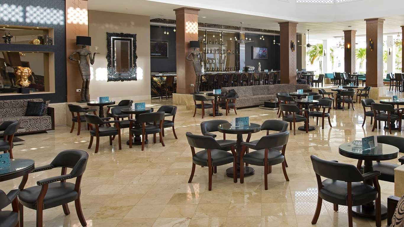 Hotel-Occidental-Punta-Cana-Bar