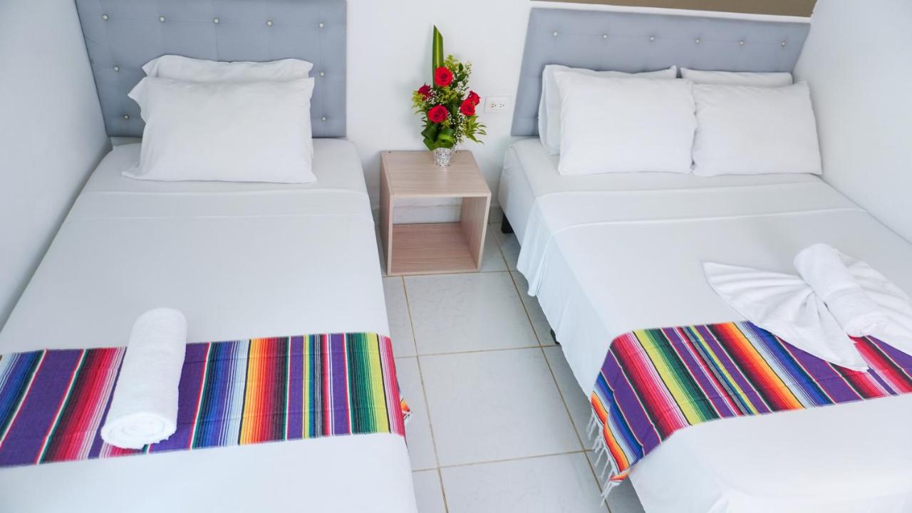 Hotel-Playa-Divina-Habitacion-1-Covenas