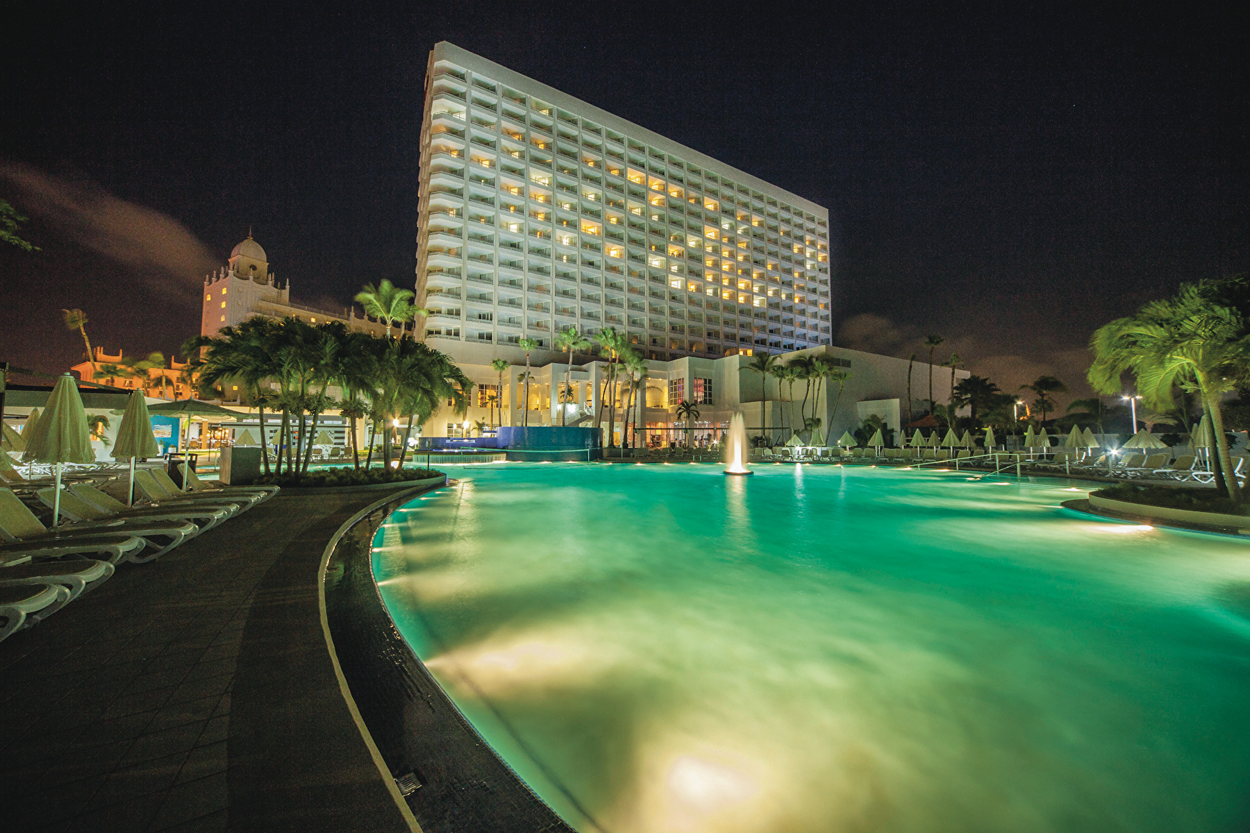 Hotel-Riu-Palace-Antillas-Playa-2-Aruba