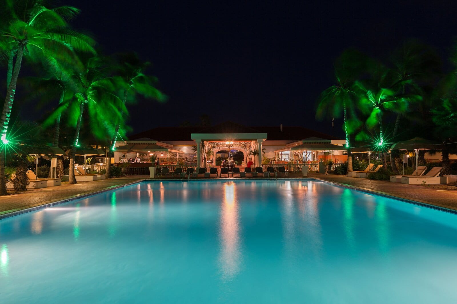 Livingstone-Jan-Thiel-Resort-Piscina-Curacao
