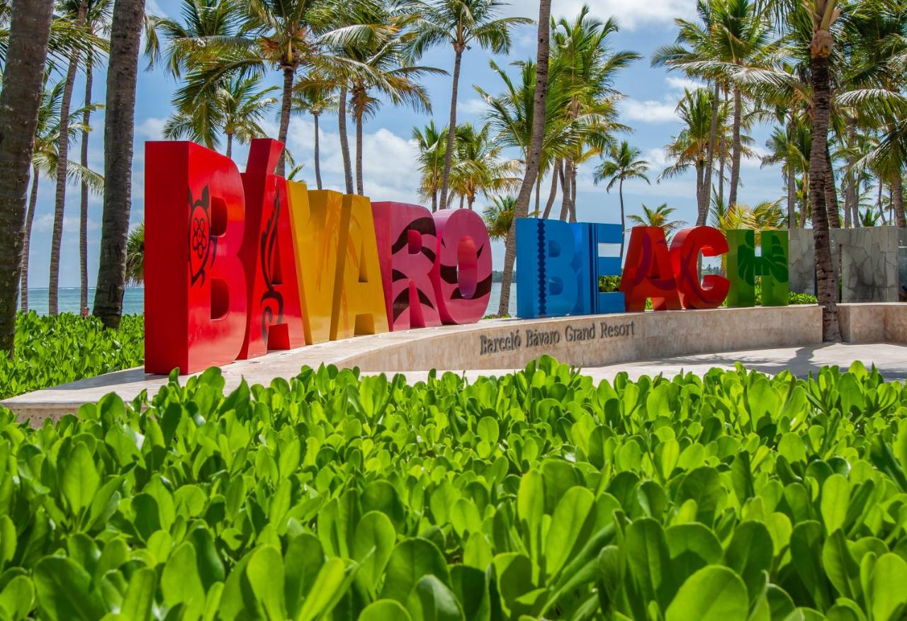 hotel-barcelo-bavaro-palace-punta-cana-letrero