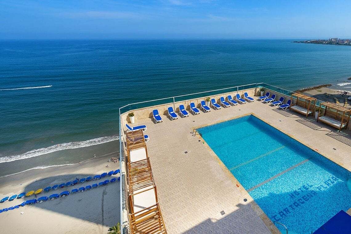 hotel-cartagena-plaza-cartagena-piscina