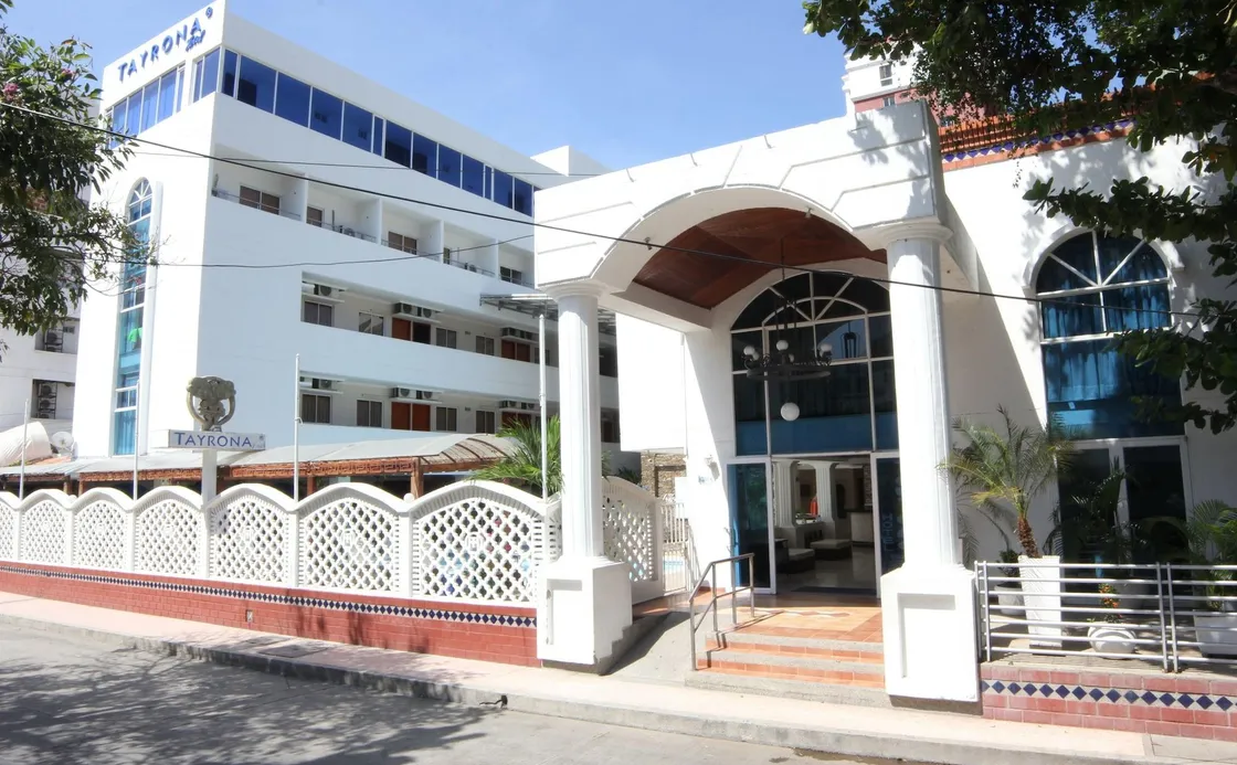 hotel-tayrona-rodadero-santa-marta-fachada