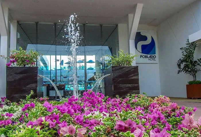 hotel-poblado-covenas-entrada-y-jardines