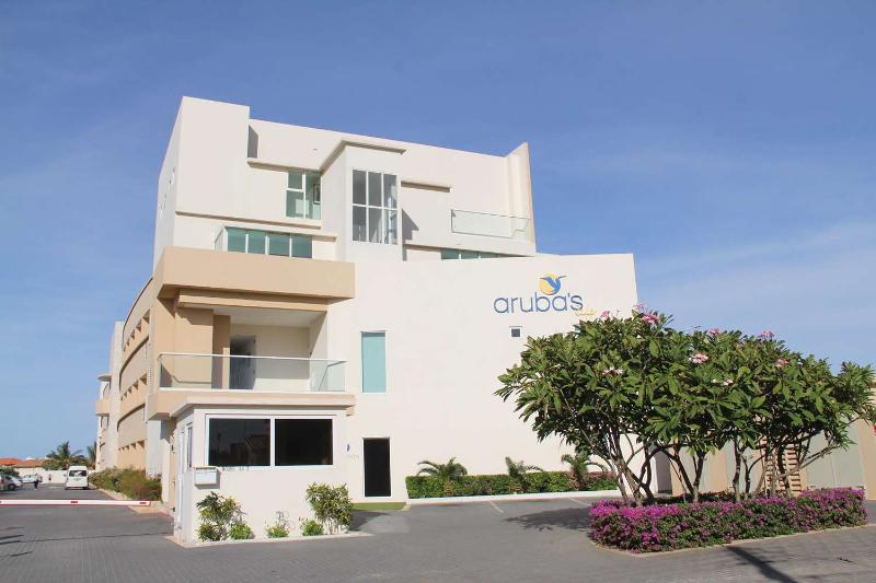 arubas-life-residences-aruba-fachada